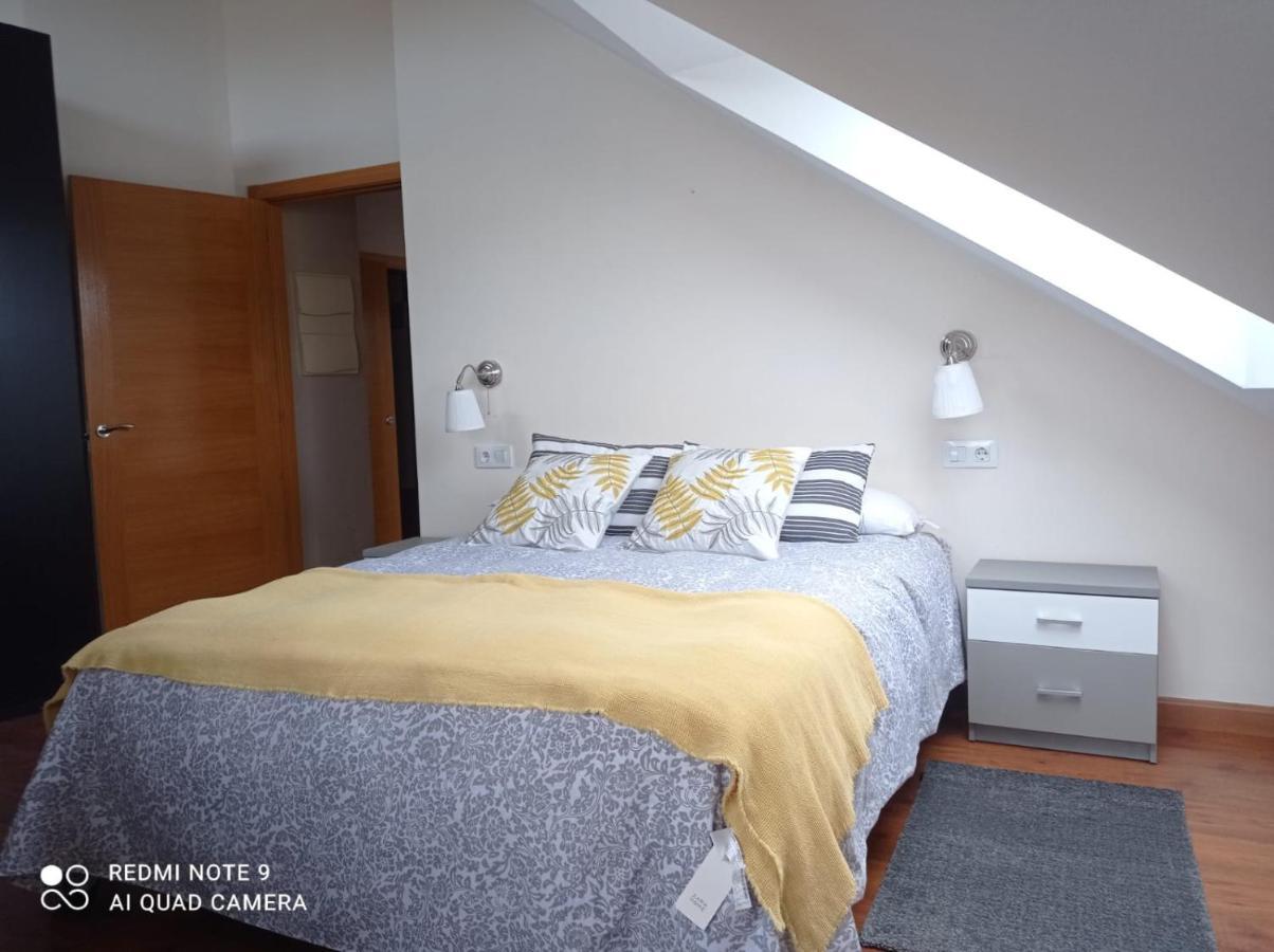 Atico Cine Colon Apartment Ribadeo Exterior foto